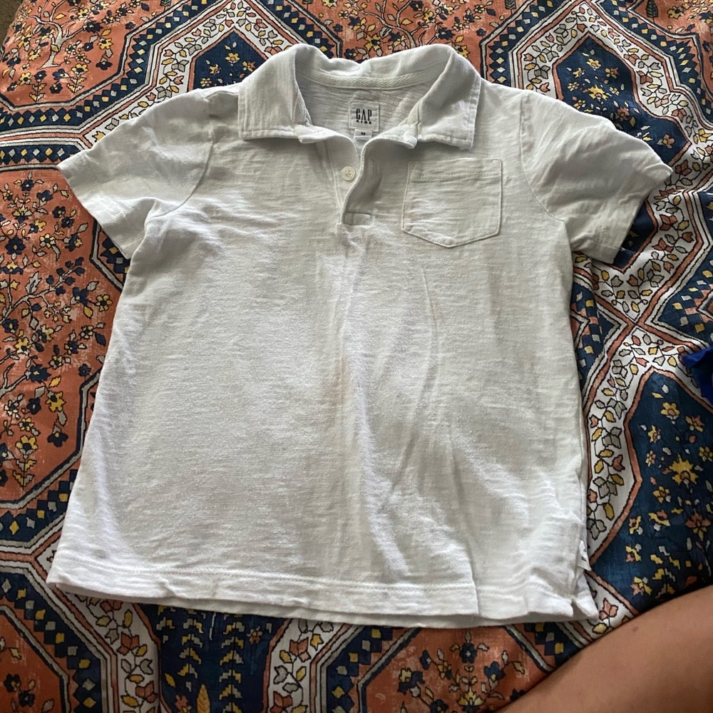 Three boys’ size XS shirts - GAP Kids, Amazon